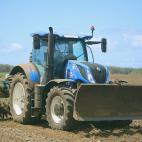 New Holland_T7