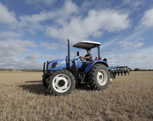 New Holland TT4