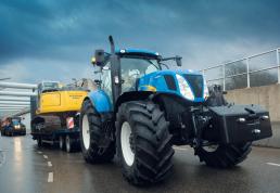 New Holland T7000