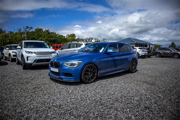 BMW116i