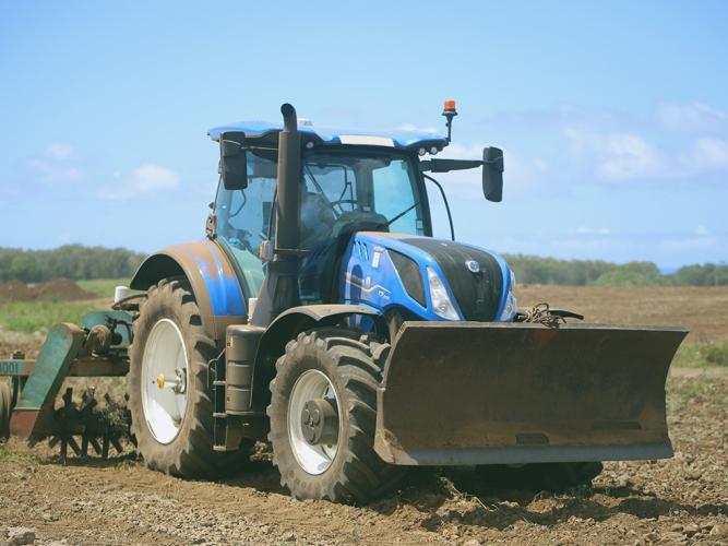 New Holland_T7